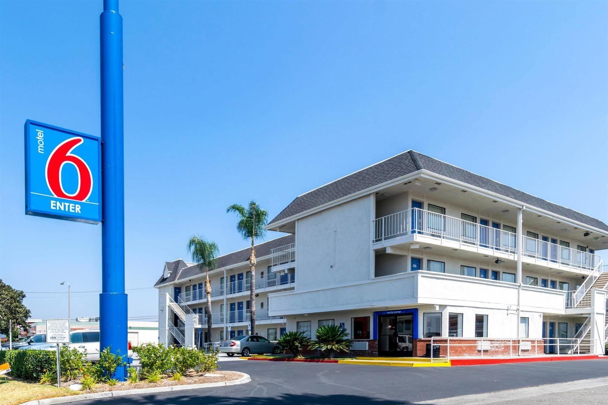 Motel 6-Anaheim, Ca - Fullerton East Екстер'єр фото