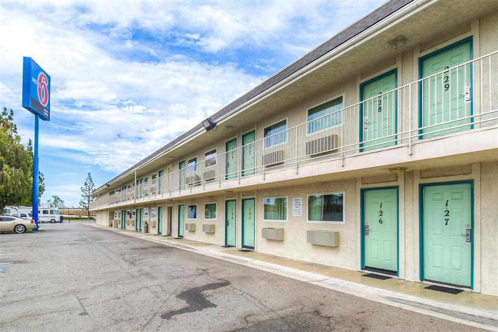 Motel 6-Anaheim, Ca - Fullerton East Екстер'єр фото
